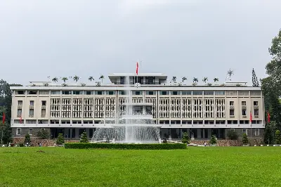 Tour tham quan hầm Củ Chi và Thành phố Hồ Chí Minh (ảnh 4)