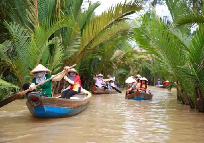 TOUR CỦ CHI - MỸ THO: CHUI HẦM ĐỊA ĐẠO - CHÈO XUỒNG BA LÁ - LÀM KẸO DỪA - ĐI XE NGỰA/XE LAM (ảnh 3)