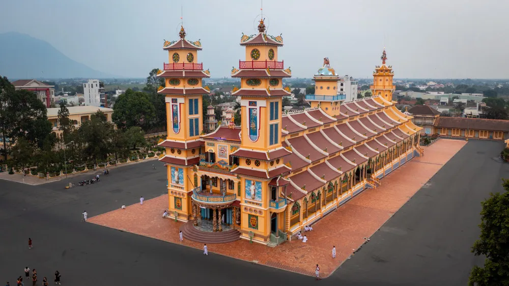 TOUR HỒ CHÍ MINH - TÂY NINH (NÚI BÀ ĐEN - TƯỢNG PHẬT DI LẶC - TÒA THÁNH CAO ĐÀI - CHÙA GÒ KÉN) — Tây Ninh — Hồ Chí Minh, Việt Nam