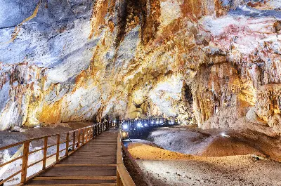 KHÁM PHÁ ĐỘNG PHONG NHA - ĐỘNG THIÊN ĐƯỜNG TRONG NGÀY (ảnh 4)