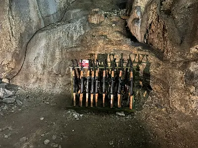 KHÁM PHÁ ĐỘNG PHONG NHA - SUỐI NƯỚC MOỌC TRONG NGÀY (ảnh 3)