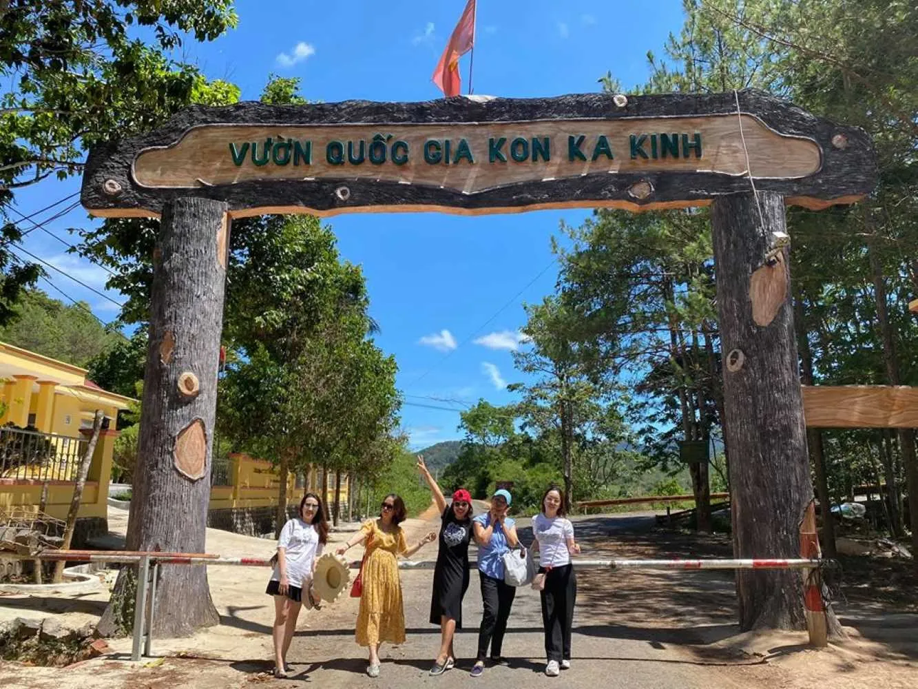 TOUR PLEIKU TREKKING VƯỜN QUỐC GIA KON KA KINH — Đắk Lắk — Gia Lai, Việt Nam