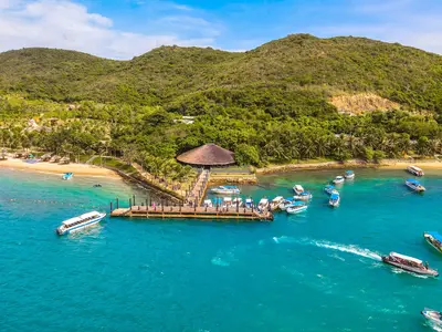NHA TRANG ISLAND CRUISE: BÃI TRANH – FISHING VILLAGE – CON SẺ TRE