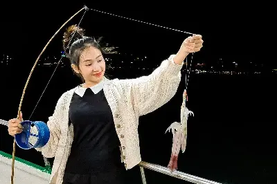 TOUR CÂU MỰC ĐÊM PHÚ QUỐC: NGẮM HOÀNG HÔN & THƯỞNG THỨC HẢI SẢN (ảnh 5)