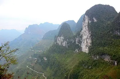 Tour Hà Giang 3 ngày 2 đêm: Đồng Văn – Lũng Cú – du thuyền sông Nho Quế (ảnh 4)