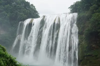 Tour Quý Châu: Tiểu Thất Khổng - Tây Giang Miêu Trại - Thanh Nham Cổ Trấn 5 ngày 5 đêm (ảnh 4)