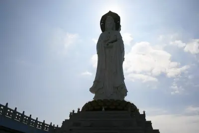 Tour Đảo Hải Nam: Tam Á - Quan Âm Nam Sơn - Vịnh Hải Đường 4 ngày 3 đêm (ảnh 2)