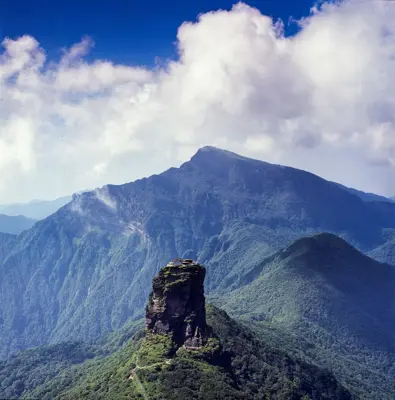Tour Quý Châu: Tiểu Thất Khổng - Tây Giang Miêu Trại - Thanh Nham Cổ Trấn 5 ngày 5 đêm