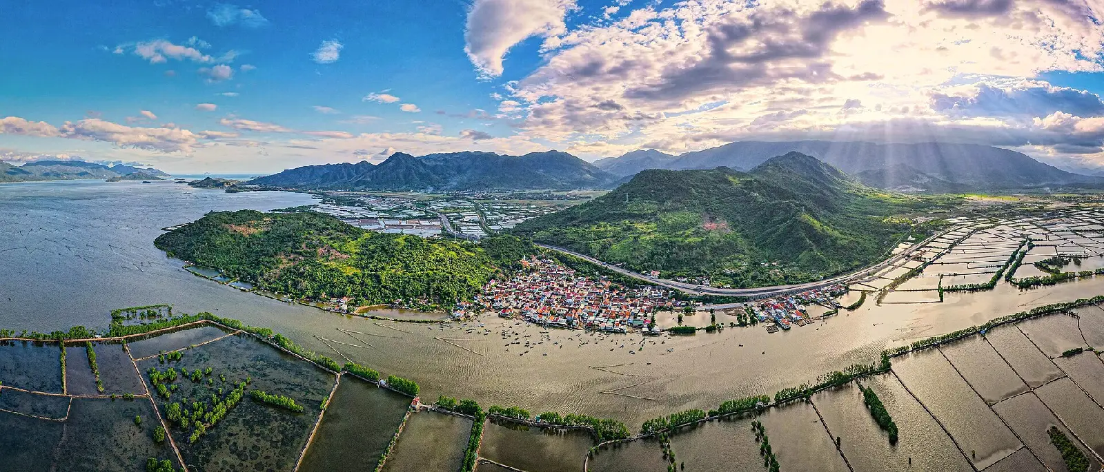 TOUR NHA TRANG 4N3Đ (ĐI VỊNH NHA PHU) — Nha Trang — Khánh Hòa, Việt Nam