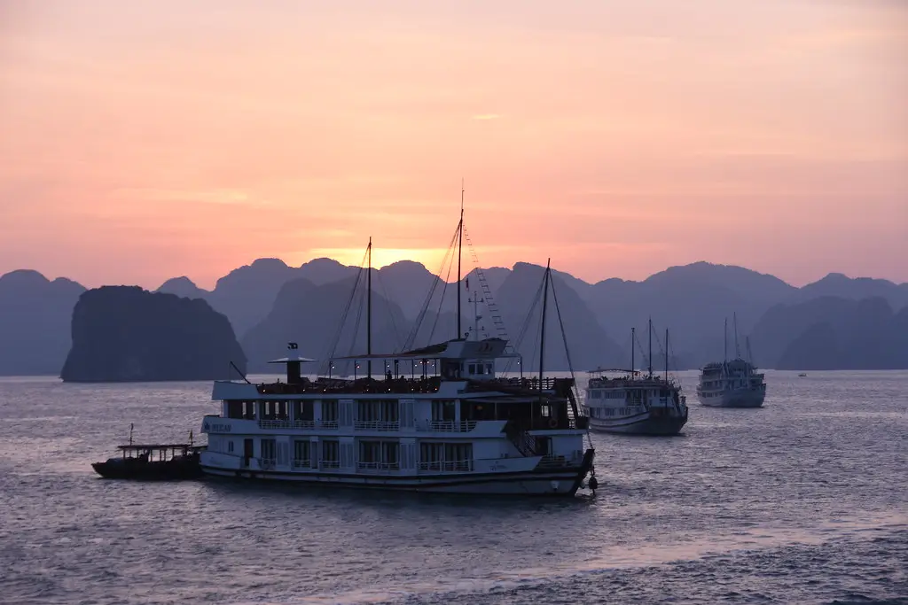 TOUR VIỆT NAM TRĂNG MẬT: HÀ NỘI – HẠ LONG – HỘI AN – MEKONG 11 NGÀY 10 ĐÊM