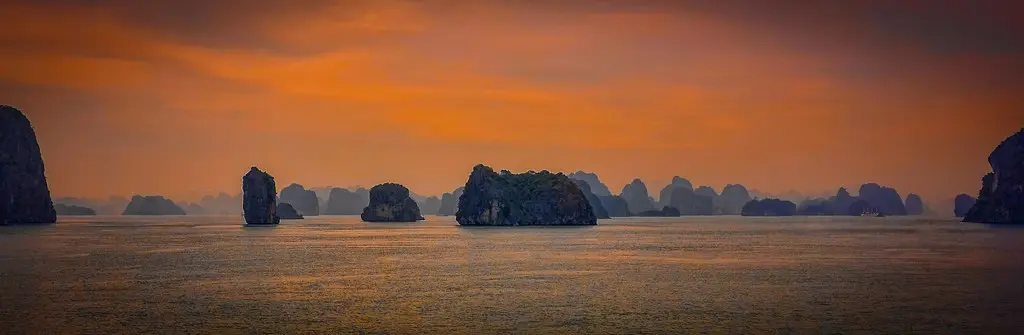 TOUR VIỆT NAM – CAMPUCHIA CAO CẤP: HÀ NỘI – HẠ LONG – HỘI AN – ANGKOR – DU THUYỀN MEKONG 16 NGÀY 15 ĐÊM