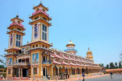 Tour Việt Nam 5 ngày: TP.HCM – Vĩnh Long – Mỹ Tho – Cái Bè (ảnh 5)