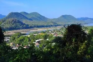 Tour Lào 7 ngày: Luang Prabang – Vang Vieng – Viêng Chăn (ảnh 4)
