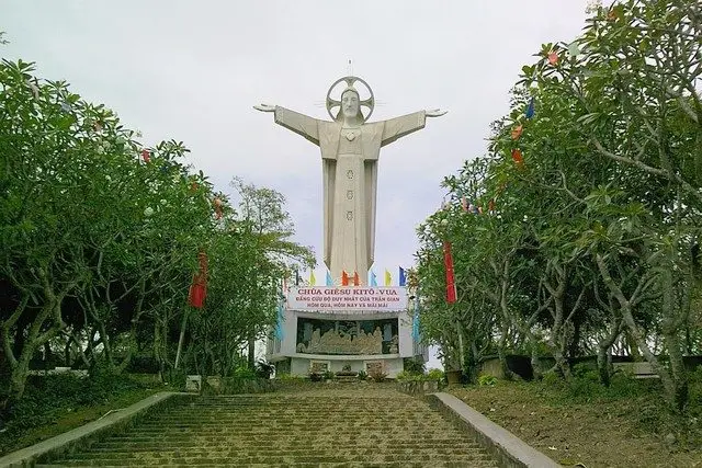 Tour nghỉ dưỡng biển Việt Nam 2 ngày: TP.HCM – Vũng Tàu