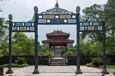 Tour sông Hương & Huế trong ngày (ảnh 2)