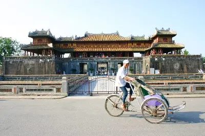 Tour Huế trong ngày (xích lô)