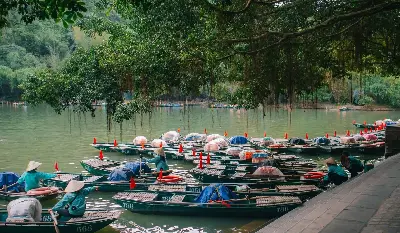 Tour Việt Nam 4 ngày: Hà Nội – TP.HCM – Ninh Bình (ảnh 4)