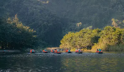 Tour Việt Nam 4 ngày: Hà Nội – TP.HCM – Ninh Bình (ảnh 5)