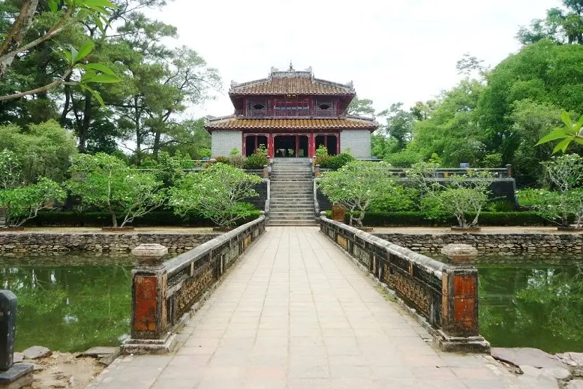 Tour Việt Nam 10 ngày: TP.HCM – Cái Bè – Đà Nẵng – Hội An