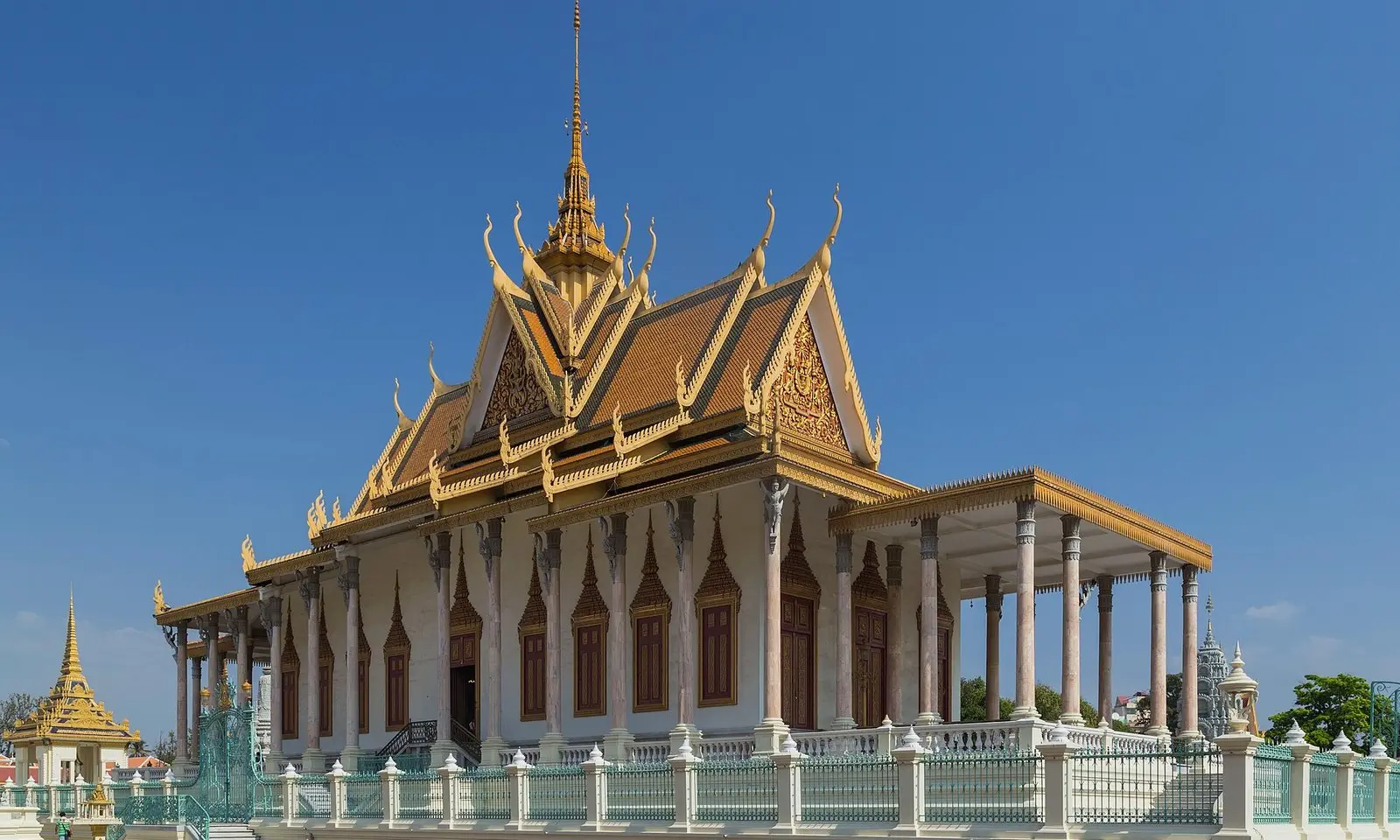 Du thuyền Việt Nam – Campuchia 6 ngày: Phnom Penh – Châu Đốc – Vĩnh Long – Sa Đéc