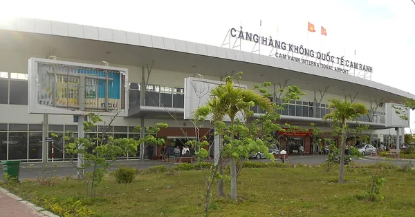 Sảnh làm thủ tục sân bay quốc tế Cam Ranh