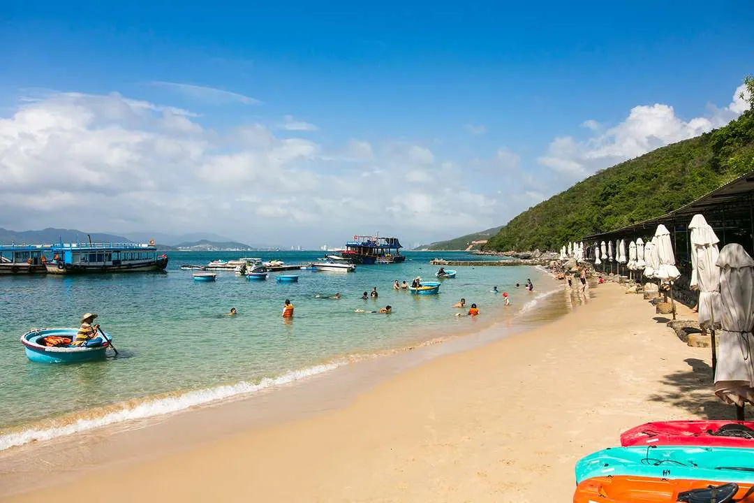 Ảnh khách chụp — Khám phá vẻ đẹp biển 3 đảo Nha Trang (Thuý Uyên)