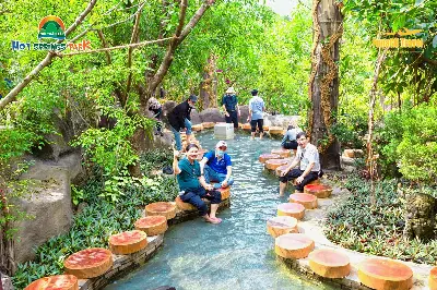 Núi Thần Tài