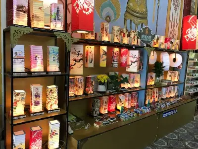 Tour Huế 1 Ngày Từ Đà Nẵng – Lăng Khải Định, Chùa Thiên Mụ & Đại Nội (ảnh 4)