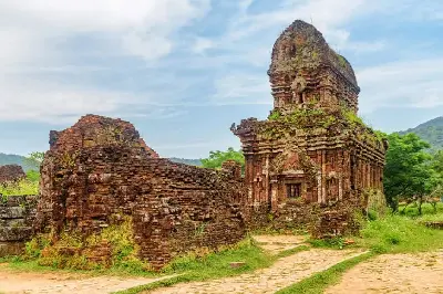 Tour Xe Jeep Thánh Địa Mỹ Sơn & Phố Cổ Hội An – Đón Tại Đà Nẵng Hoặc Hội An